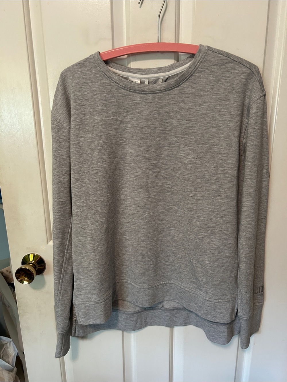 Victoria’s Secret sport keyhole open back crewneck sweatshirt size s grey